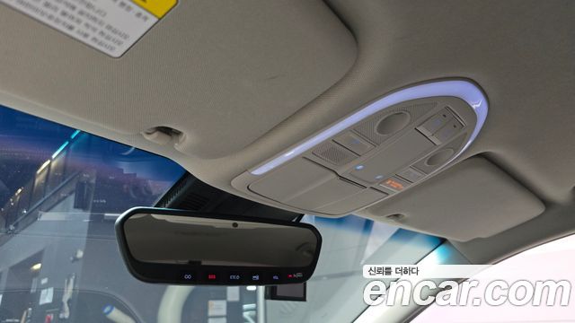 Genesis G70 2019 — photo 28