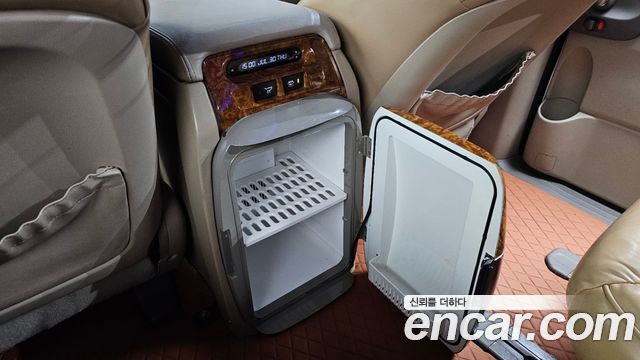 Kia Canival 2012 — photo 29