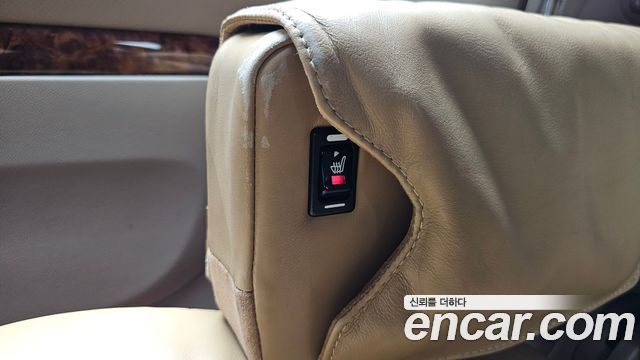 Kia Canival 2012 — photo 30