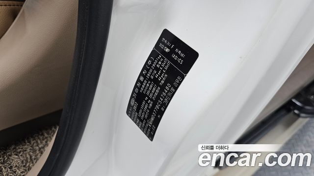 Kia Canival 2012 — photo 32