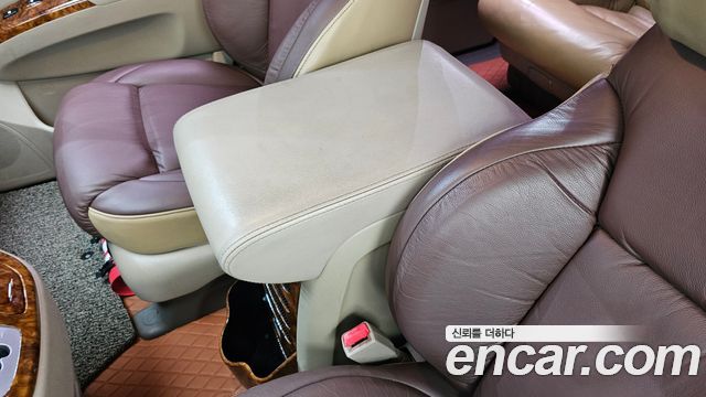 Kia Canival 2012 — photo 35