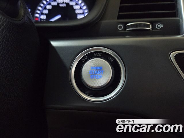 Hyundai Sonata 2019 — photo 13