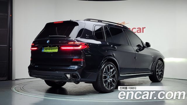 BMW X7 2025 — photo 2
