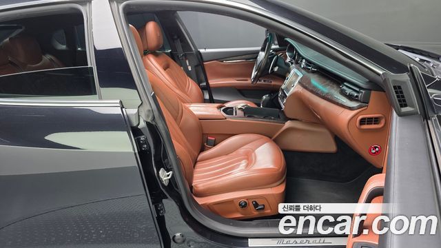 Maserati Quattroporte 2016 — photo 11