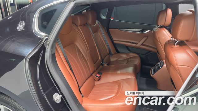 Maserati Quattroporte 2016 — photo 12