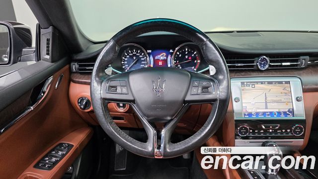 Maserati Quattroporte 2016 — photo 13
