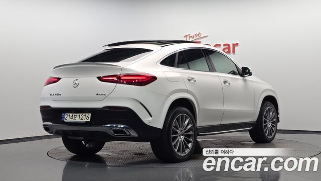 Mercedes-Benz GLE-Class 2023 — photo 2
