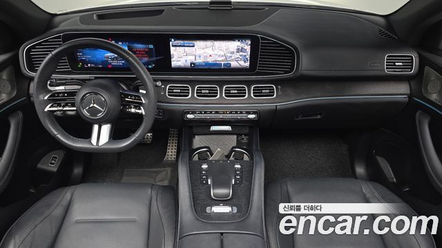 Mercedes-Benz GLE-Class 2023 — photo 10