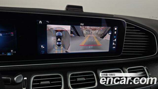 Mercedes-Benz GLE-Class 2023 — photo 21