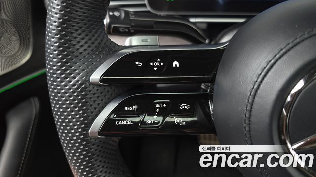 Mercedes-Benz GLE-Class 2023 — photo 22