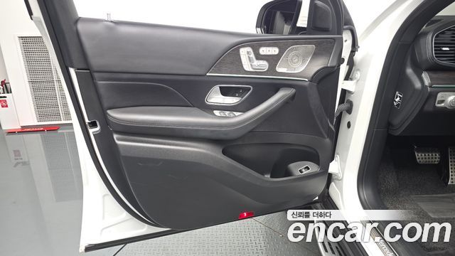Mercedes-Benz GLE-Class 2023 — photo 14