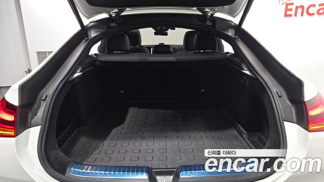 Mercedes-Benz GLE-Class 2023 — photo 35