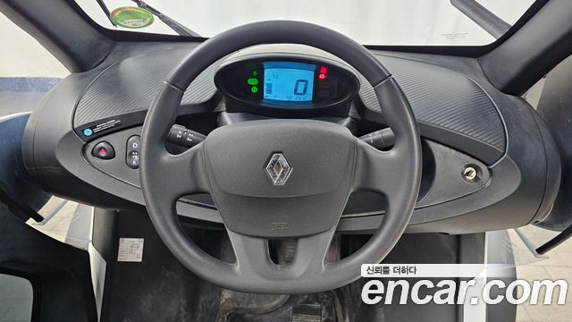 Renault Korea Twizy 2020 — photo 21