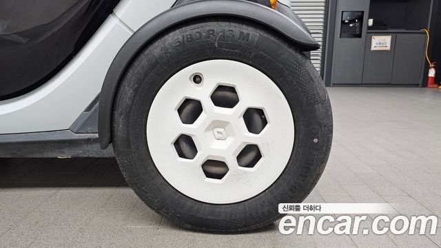 Renault Korea Twizy 2020 — photo 25