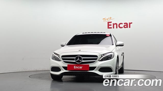 Mercedes-Benz C-Class 2018 — photo 3