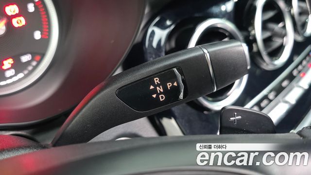 Mercedes-Benz C-Class 2018 — photo 9