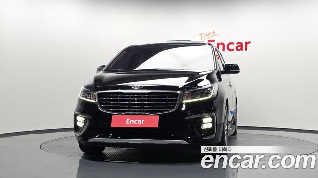 Kia Canival 2019 — photo 3
