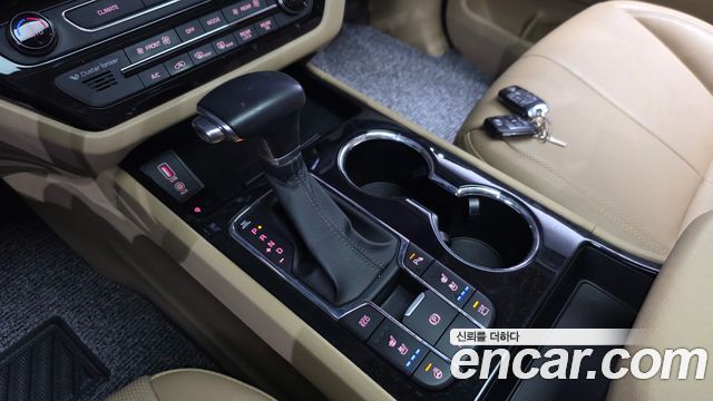 Kia Canival 2019 — photo 9