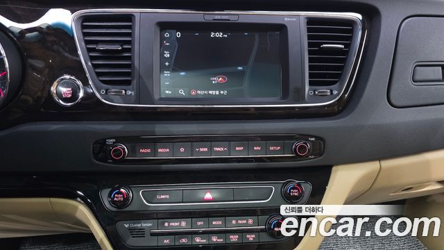 Kia Canival 2019 — photo 15