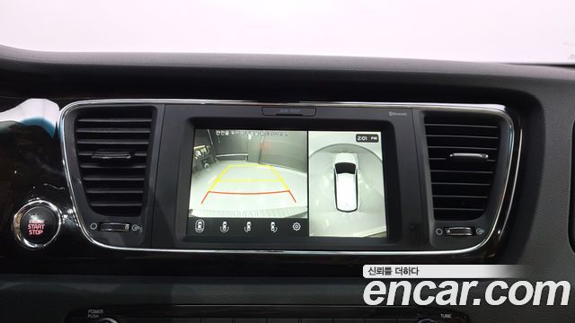Kia Canival 2019 — photo 16