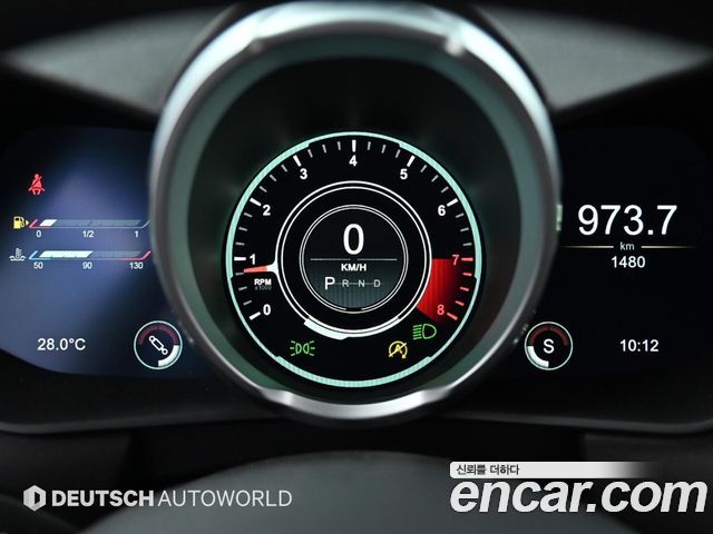 Aston Martin Vantage 2023 — photo 8