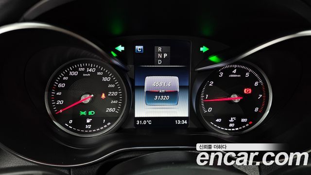 Mercedes-Benz GLC-Class 2019 — photo 11