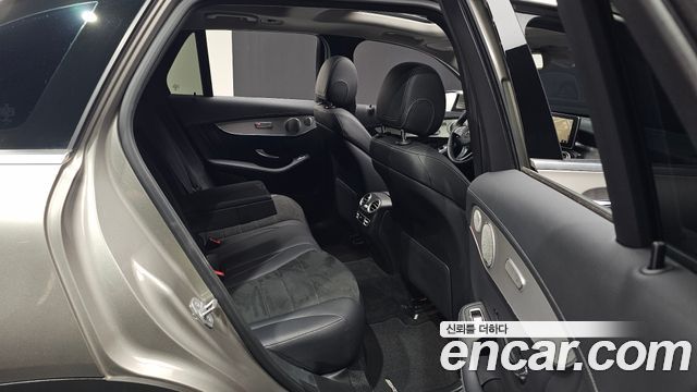 Mercedes-Benz GLC-Class 2019 — photo 17