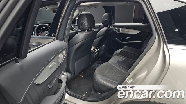 Mercedes-Benz GLC-Class 2019 — photo 18