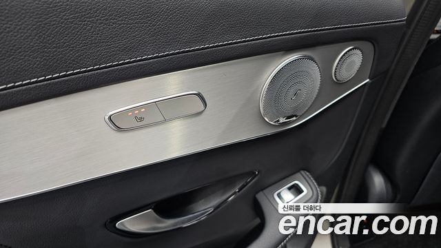 Mercedes-Benz GLC-Class 2019 — photo 27