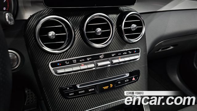 Mercedes-Benz GLC-Class 2019 — photo 32