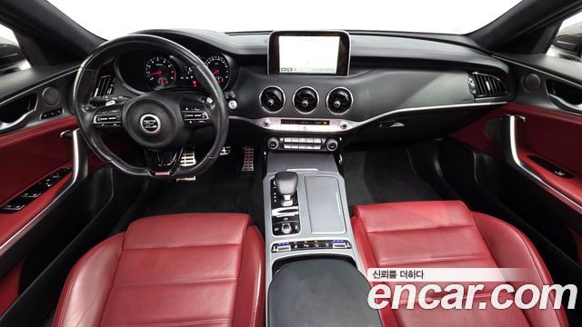 Kia Stinger 2018 — photo 10