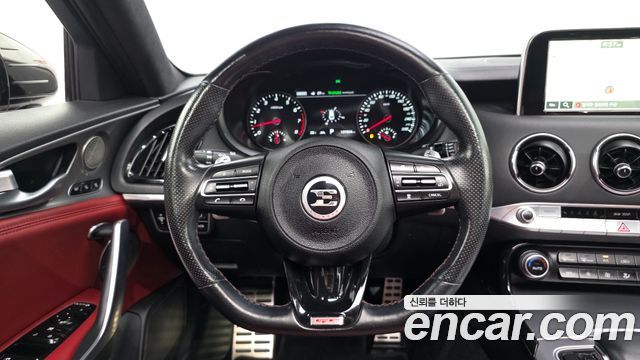 Kia Stinger 2018 — photo 19
