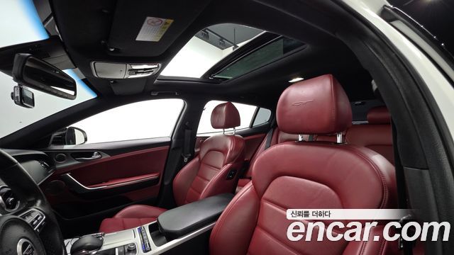 Kia Stinger 2018 — photo 22