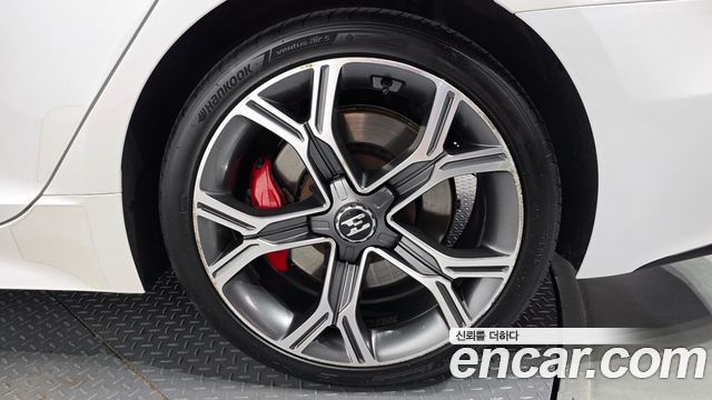 Kia Stinger 2018 — photo 7