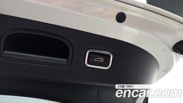 Kia Stinger 2018 — photo 27