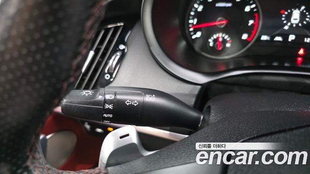Kia Stinger 2018 — photo 30