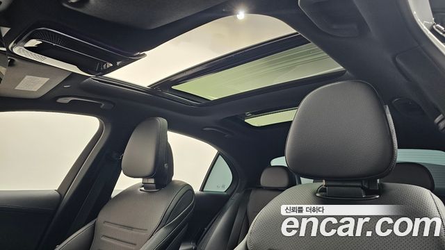 Mercedes-Benz C-Class 2024 — photo 16