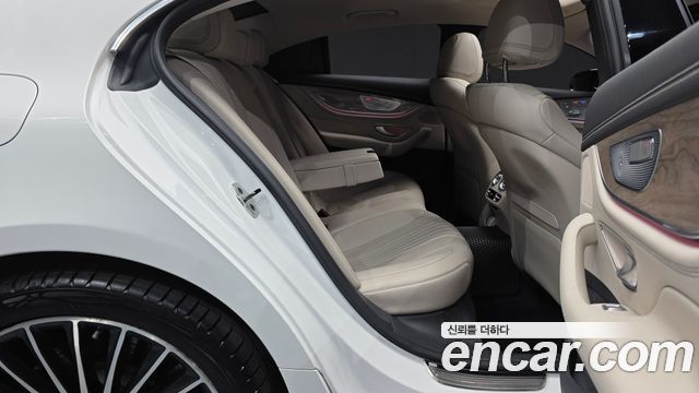 Mercedes-Benz CLS-Class 2023 — photo 17