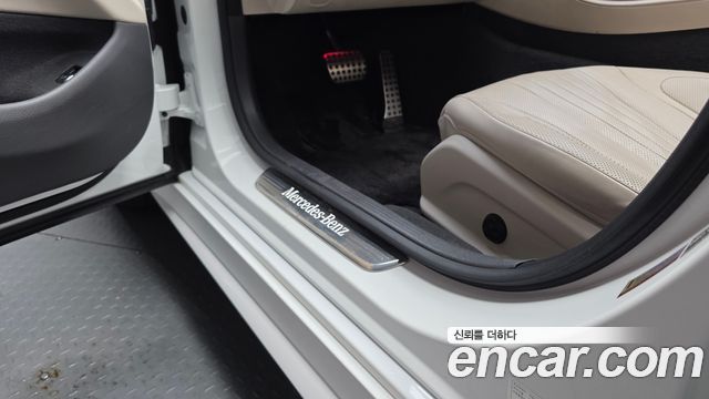Mercedes-Benz CLS-Class 2023 — photo 19