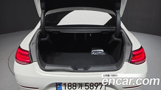 Mercedes-Benz CLS-Class 2023 — photo 24