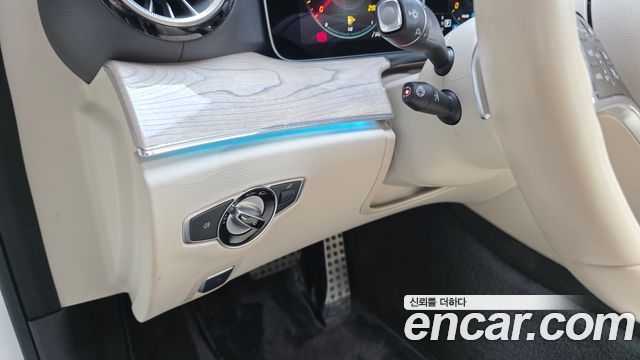 Mercedes-Benz CLS-Class 2023 — photo 26