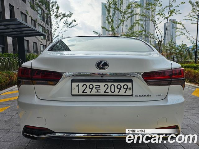 Lexus LS 2023 — photo 6