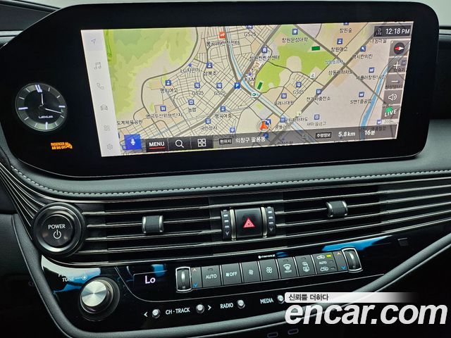 Lexus LS 2023 — photo 12