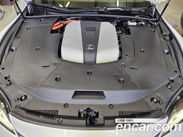 Lexus LS 2023 — photo 20