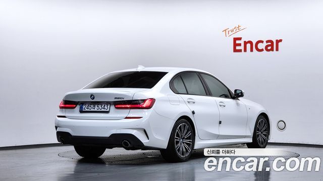 BMW 3-Series 2021 — photo 2