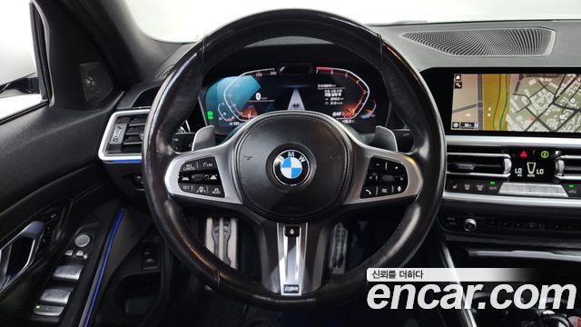 BMW 3-Series 2021 — photo 19