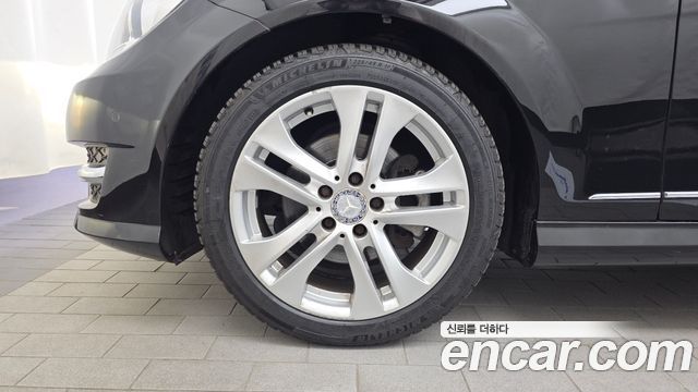 Mercedes-Benz C-Class 2012 — photo 5