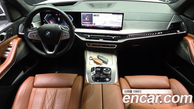 BMW X7 2025 — photo 10