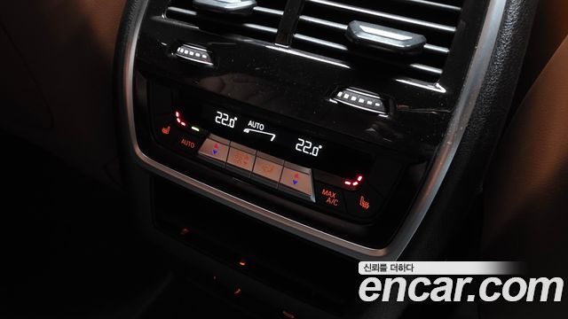 BMW X7 2025 — photo 24