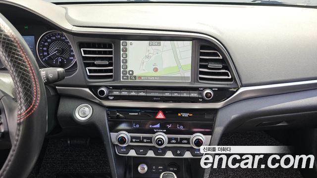 Hyundai AVANTE 2019 — photo 20